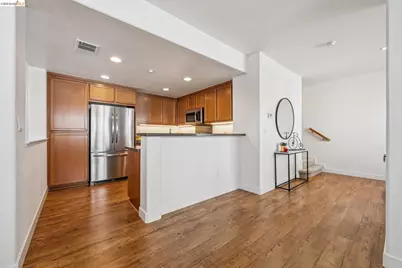 2153 Northshore Dr, Richmond, CA 94804 - Photo 11