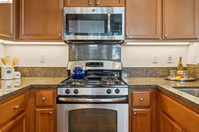 2153 Northshore Dr, Richmond, CA 94804 - Photo 13