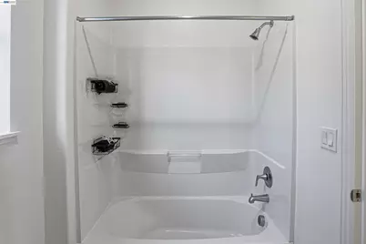 2525 Modena Dr., Pittsburg, CA 94565 - Photo 31