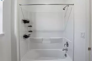 2525 Modena Dr, Pittsburg, CA 94565 - Photo 31