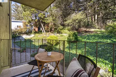 6558 Lucas Ave #202, Oakland, CA 94611 - Photo 25