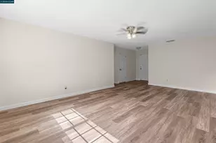 9156 Castlebar Way, Sacramento, CA 95826 - Photo 5