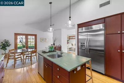 1079 Holly Dr, Walnut Creek, CA 94598 - Photo 11