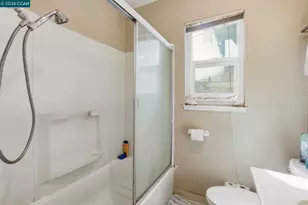 1990 Sunshine Dr, Concord, CA 94520 - Photo 31