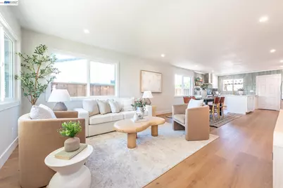 36120 Pizarro Dr, Fremont, CA 94536 - Photo 7