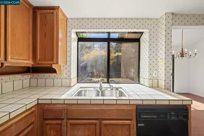 270 Willow Lake Dr, Martinez, CA 94553 - Photo 15