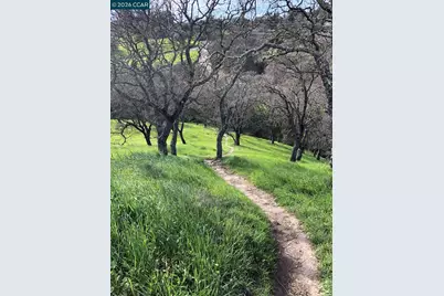 270 Willow Lake Dr, Martinez, CA 94553 - Photo 35