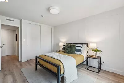 330 Vernon St #301, Oakland, CA 94610 - Photo 21