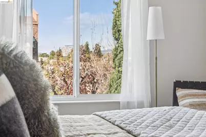 330 Vernon St #301, Oakland, CA 94610 - Photo 23