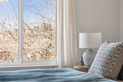 330 Vernon St #301, Oakland, CA 94610 - Photo 19