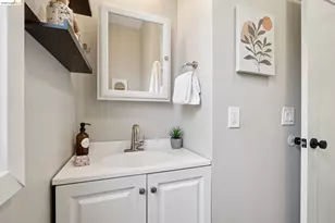 1092 Dwight Way, Berkeley, CA 94710 - Photo 29