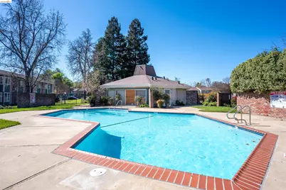 1260 Pine Creek Way #I, Concord, CA 94520 - Photo 17