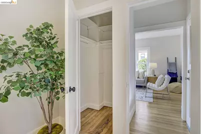 3929 Ruby St, Oakland, CA 94609 - Photo 19