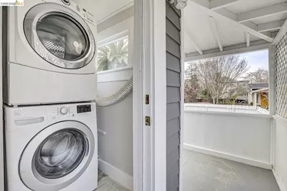 3929 Ruby St, Oakland, CA 94609 - Photo 27