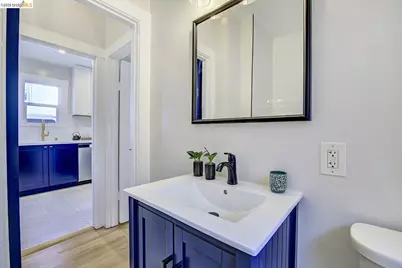 3929 Ruby St, Oakland, CA 94609 - Photo 25