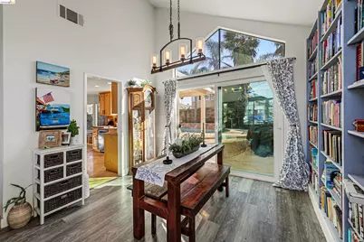 2110 Largo Ct, Discovery Bay, CA 94505 - Photo 17