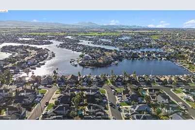 2110 Largo Ct, Discovery Bay, CA 94505 - Photo 5