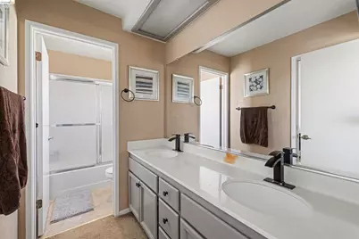 2110 Largo Ct, Discovery Bay, CA 94505 - Photo 29