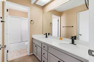 2110 Largo Ct, Discovery Bay, CA 94505 - Photo 35