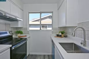 1387 Del Rio Cir, Concord, CA 94518 - Photo 13