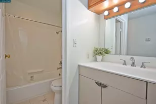 1387 Del Rio Cir, Concord, CA 94518 - Photo 21