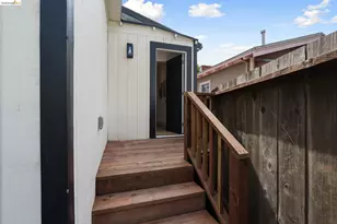 1004 39th St, Oakland, CA 94608 - Photo 33