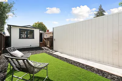 1004 39th St, Oakland, CA 94608 - Photo 31