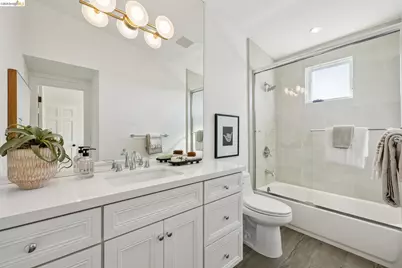 231 Bonita Ave, Piedmont, CA 94611 - Photo 39