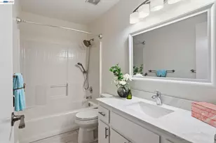 1702 Highland Cir, Fairfield, CA 94534 - Photo 27