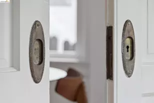 3316 Harrison St, Oakland, CA 94611 - Photo 13