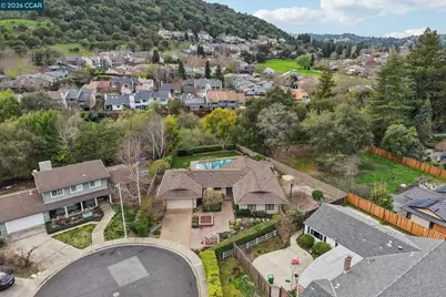 34 Sherwood Ct, Moraga, CA 94556 - Photo 43