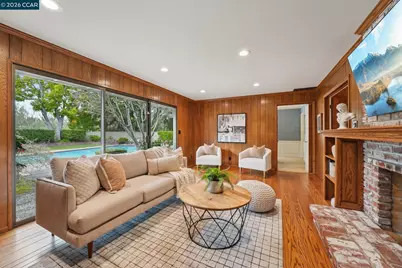 34 Sherwood Ct, Moraga, CA 94556 - Photo 9