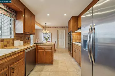 34 Sherwood Ct, Moraga, CA 94556 - Photo 17