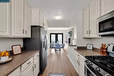 16057 Gramercy Dr, Castro Valley, CA 94578 - Photo 11