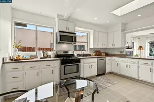 3236 Bona St, Oakland, CA 94601 - Photo 15