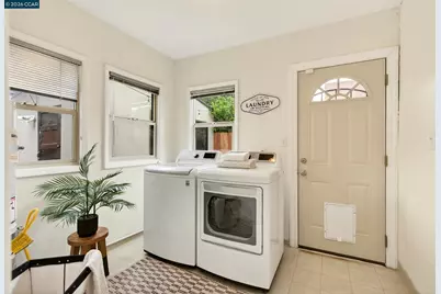 3236 Bona St, Oakland, CA 94601 - Photo 39