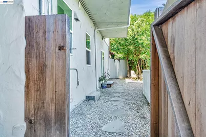 208 Princeton Ave, Mill Valley, CA 94941 - Photo 41