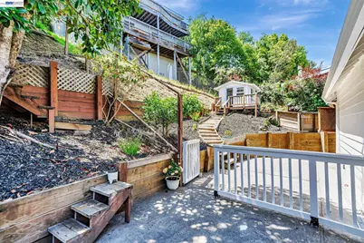 208 Princeton Ave, Mill Valley, CA 94941 - Photo 33