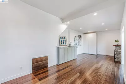 208 Princeton Ave, Mill Valley, CA 94941 - Photo 29