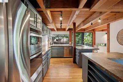 2686 Shasta Rd, Berkeley, CA 94708 - Photo 19