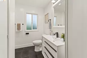 64 Valencia Rd, Orinda, CA 94563 - Photo 23