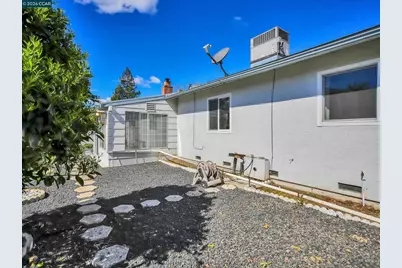 3304 Swallow Dr, Modesto, CA 95356 - Photo 37