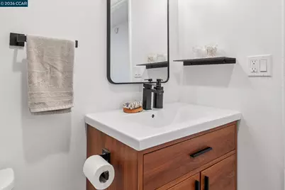360 Vernon St #304, Oakland, CA 94610 - Photo 15