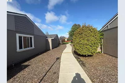 3965 Lake Tahoe Ter, Fremont, CA 94555 - Photo 31