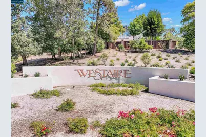 326 Liveoak Court, Martinez, CA 94553 - Photo 57