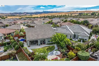 2062 Reserva Court, Brentwood, CA 94513 - Photo 43