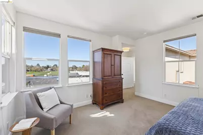 548 Gabriel Ct, Walnut Creek, CA 94597 - Photo 29