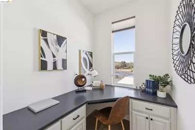 548 Gabriel Ct, Walnut Creek, CA 94597 - Photo 27