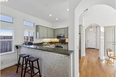 548 Gabriel Ct, Walnut Creek, CA 94597 - Photo 15