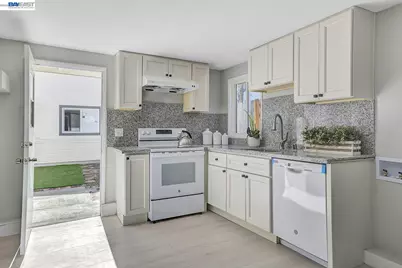 2834 Abbey St, Oakland, CA 94619 - Photo 29